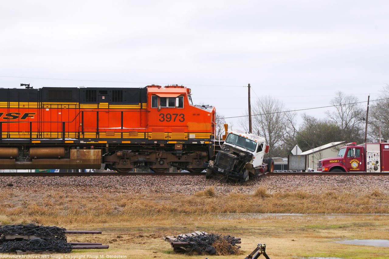 BNSF 3973